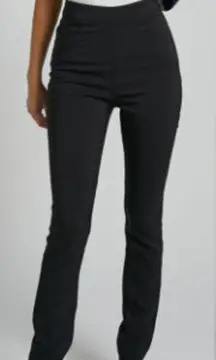 NWT Showpo. Madilyn Slim Fit High Waisted Cigarette Pants Black Womens Size US 2