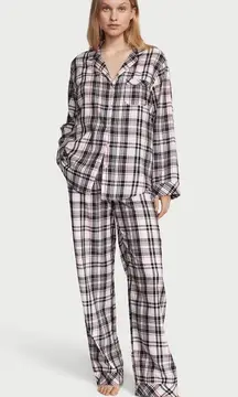 Victoria’s Secret Pajama Set
