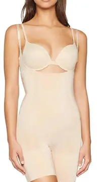 SPANX SPANXsculpt OnCore Open-Bust Mid-Thigh Bodysuit in Soft Beige Size Large