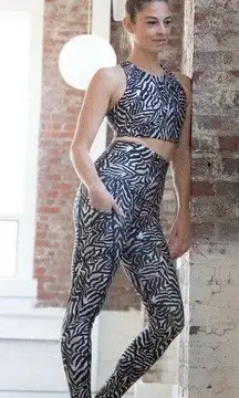 Emily Hsu Zebra Crop Top & Leggings Set Women’s Size S/XS Animal Print Outfit