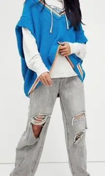 | NWT Stripe Clyde Blue V-neck Sleeveless Oversize Knit Sweater Vest