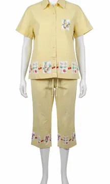Erika & Co. Outfit M Petite Yellow Fruit Embroidered Top Capri Set Retro Cottage