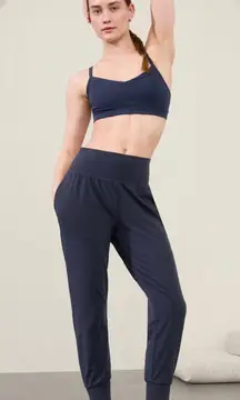 Salutation High Rise Jogger in Powervita