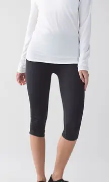Lululemon In The Flow Crop II in Heathered Deep Coal