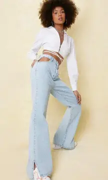 Trendy Cut Out Pocket Jeans