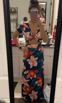 Boutique 2 Piece Hawaiian Outfit