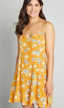 NWT‎ ModCloth On Cloud Nineties Yellow Printed Shift Mini Dress Size LARGE