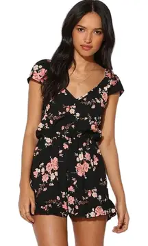 Pins &‎ Needles V-Neck Flutter Floral Romper Black Size M