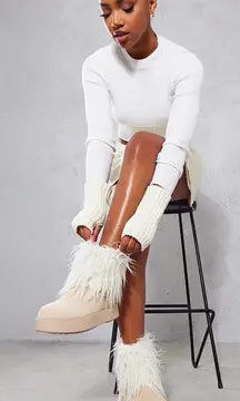 NWT PrettyLittleThing Cream Faux Suede Faux Fur Platform Ankle Boots Womens Sz 9