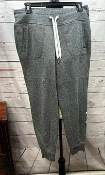 Calvin Klein small gray sweatpants with tie. Tapers at ankle. Super soft inside‎