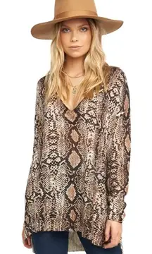 Show Me Your Mumu Snake Print Hug Me Sweater‎ Size XS