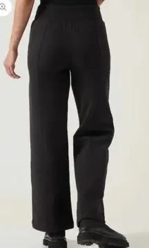 ATHLETA Retroplush Straight leg Pant, Size  M