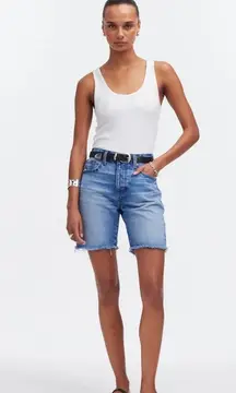 NWT Madewell Long Denim Shorts in Pedersen Wash 26 missing interior button