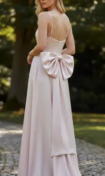 Elegant Pink Satin Dress with Bow