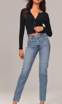 Abercrombie & fitch Lightweight Comfort Stretch High Rise Mom Jean medium 14 32