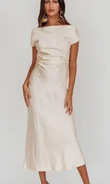 Selfie Leslie Satin Midi Dress