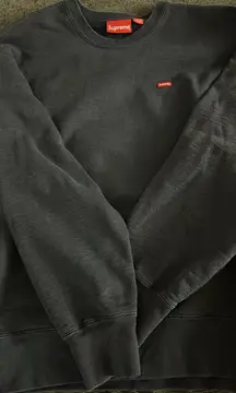 Supreme navy blue crewneck l
