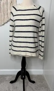 Abercrombie & Fitch Cream White Navy Blue Fuzzy Knit Minimalist Preppy Sweater S