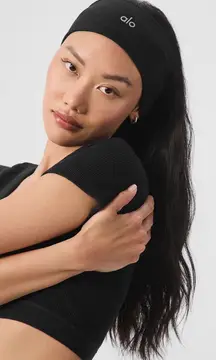 Alo Yoga NWT Performance Conquer Black Headband