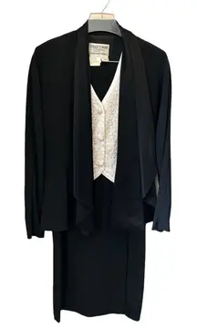 Daymor Couture by C. Mercedes Ferreira Suit 2 Piece Size‎ 12