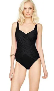 New. Gottex sweetheart square neck swimsuit. Normally $158 size 10