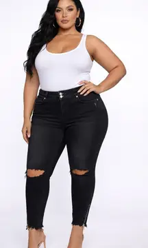 Torrid Stiletto Premium Black Denim Distressed Zip Ankle Jeggings Plus Size 26