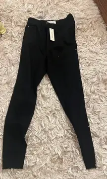 Francesca’s Black Skinny Jeans