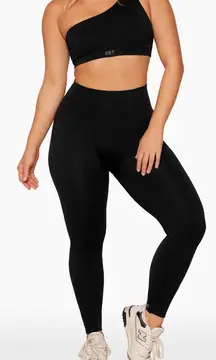 Leggings & Matching One Shoulder Bra