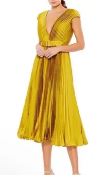 NWT MAC DUGGAL Pleated Cap Sleeve Belted ALine Dress 26483 Chartreuse Sz 10 $338