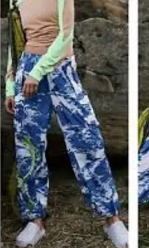 Free People Movement‎ Color Burst Wave Pants Size Small NWT