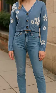 Aeropostale Women's Floral Knit Crop Cardigan Sweater Blue‎ Size M