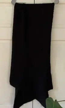 New‎ with tag giftable black sweater scarf uneven asymmetrical hem knit