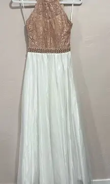 Xtraordinary Size 1 Pink Lace Halter Top Formal Dress