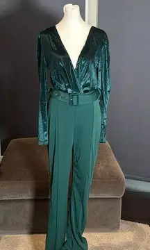 Women’s Green Jumpsuit Deep V-Neck Velvet Bodice Belted Waist Zip Back Size M