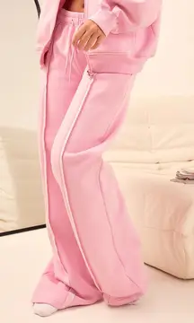 Pretty Little Thing Wide-Leg Sweatpants Pink