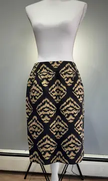 CLEARANCE! Black Patterned  Vintage Skirt Size 4 Like New