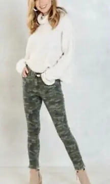 Mud Pie Women's Rory Green Camo Jeans size Small D30