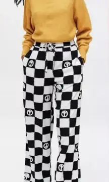 Urban Outfitters Carmen Printed Pull On Pant Check Peace Mushroom Black