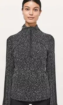 Lululemon Briskly Run 1/2 Zip Up Jacket size 4