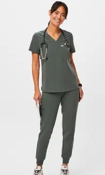 FIGS BONSAI OLIVE MARTINI GREEN SCRUBS SET ZAMORA CATARINA
