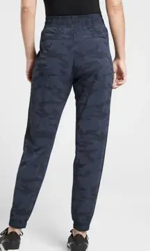 - Brooklyn Textured Jogger Blue Camo Outdoor Travel Adventure Pant