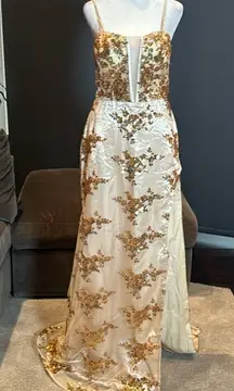 Women’s Gold Mermaid Fit Prom Party Dress Sparkly Sequins Lace Up Back Size 8