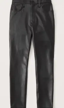 Abercomie & Fitch Vegan Leather Curve Love Skinny High Rise