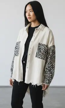 POL Leopard Print Distressed Denim Jacket Size Small