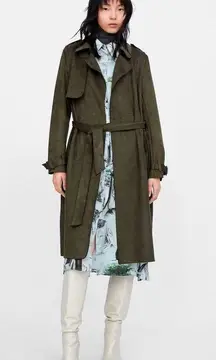 women trench coat / outerwear/ jacket with belt size s