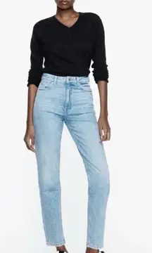 Zara Women's high-rise mom fit jeans Size 10