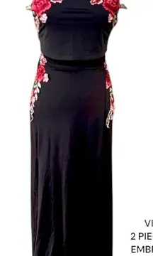 VTG. 2 PC. SKIRT CROP TOP BLACK GOTH EMBROIDERED ROSES‎ SET SMALL.