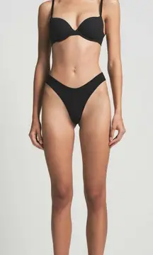 NWT SKIMS‎ Fits Everybody Demi Push-Up T-Shirt Bra BR-UWR- 2295 ONYX size 30C