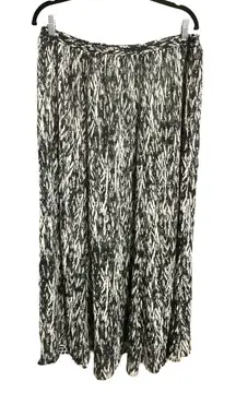 Maggie Barnes Black and White Reversible Skirt