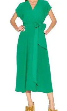 Jasmine Short Sleeve Midi Dress in Emerald Green